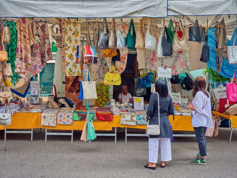 mercati settimanali lago di garda